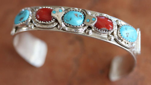 Zuni Native American Indian Stone Bracelet