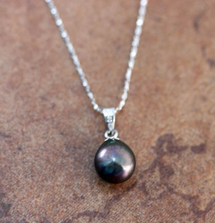Sterling Silver Freshwater Peacock Pearl Necklace