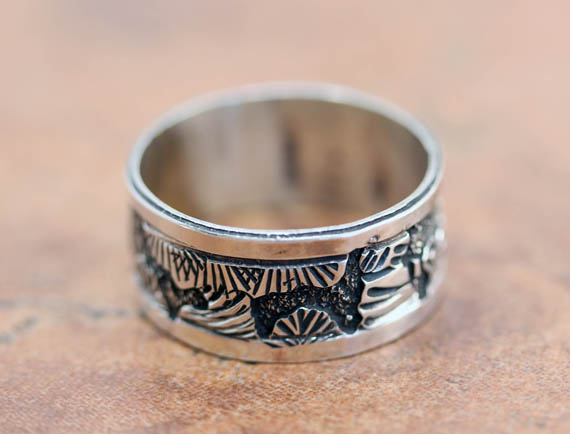 Navajo Silver Storyteller Ring Size 11