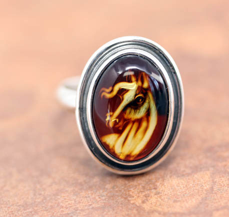 Sterling Baltic Amber Cameo Horse Ring Size 7_10