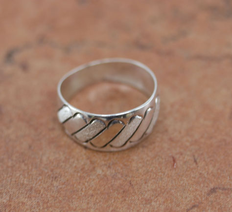 Navajo Sterling Silver Ring Size 8 1/2
