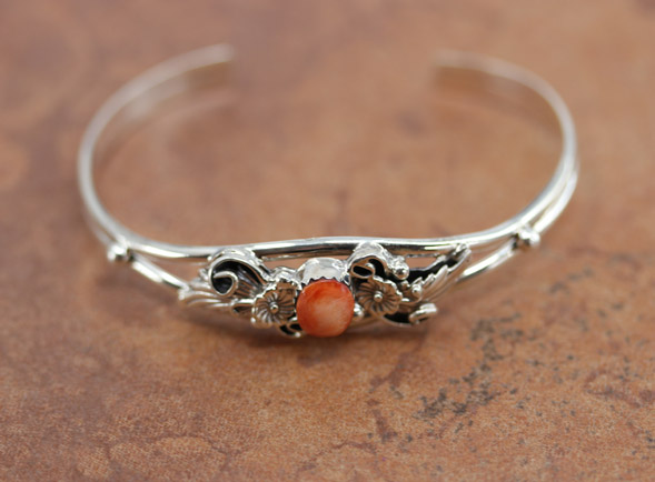 Navajo Silver Spiny Oyster Bracelet